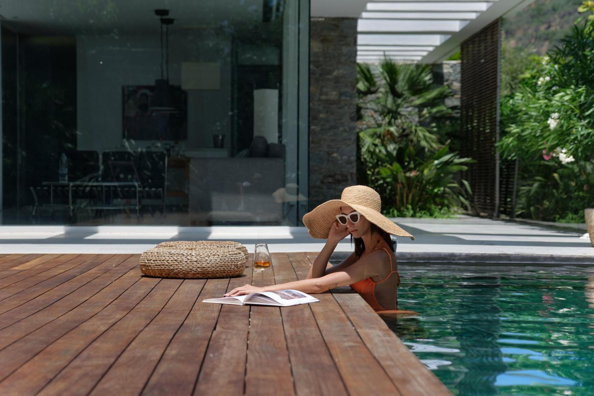 A - Luxury Villas Plomari Bagian luar foto